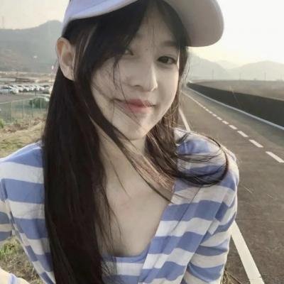沙滩美女